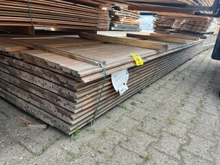 Ca. 95x Douglas Dubbele Rhombus Profiel, 25x137mm, lengte 500cm